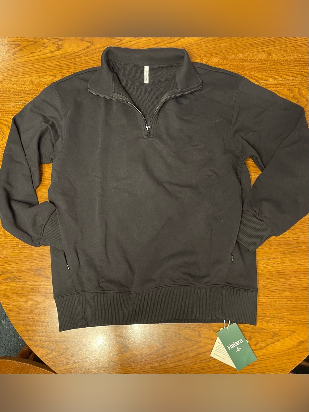 HALARA Quarter-zip Up Sweatshirt with zipper pockets